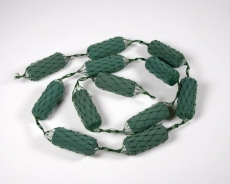 NETTED GARLAND SOLD PER CTN 11.2 METERS 50 CYLINDERS