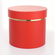 MEDIUM HAT BOX RED WITH GOLD TRIM 15W X 13H